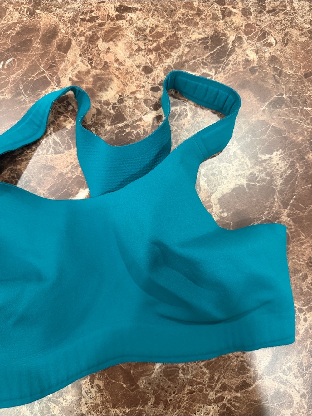 Lululemon Go Further Bra support code technology - Picture 7 of 7